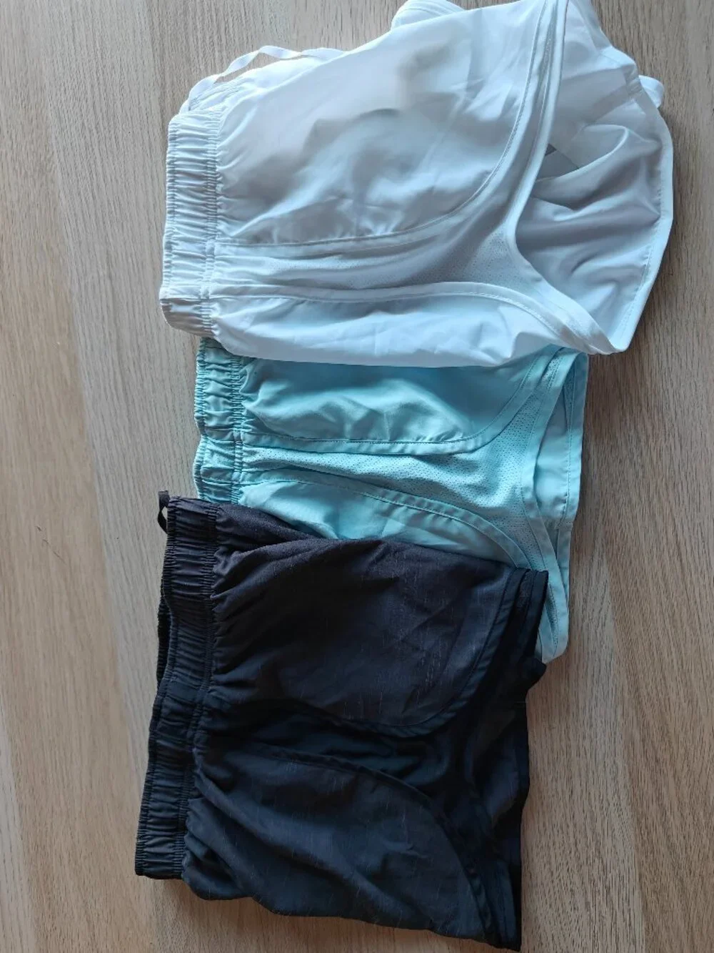 NIKE TEMPO DRI-FIT RUNNING SHORTS (SIZE SMALL)